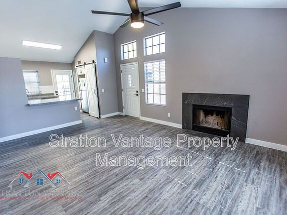 5th image of 921 W University Dr Unit 1070
