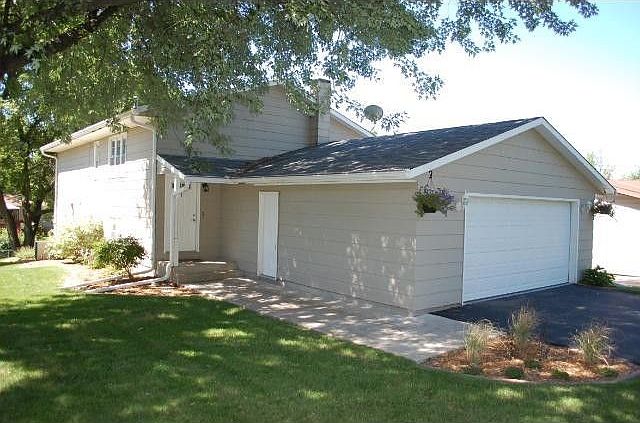 1st image of 2308 14th Ave E