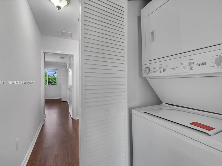 17359 NW 7th Ave #1505 — Photo 7