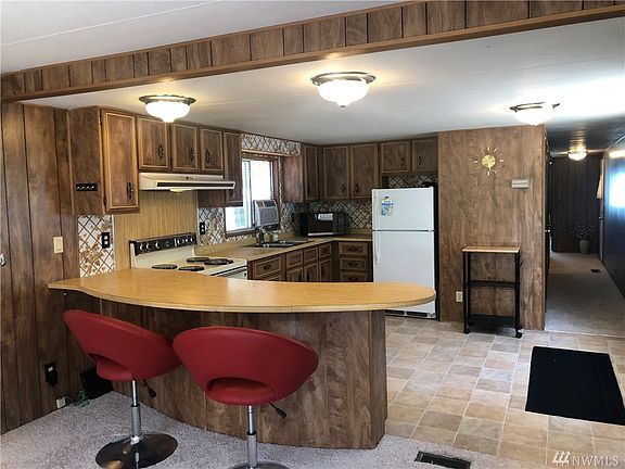 4th image of 26220 NE Stella St #25