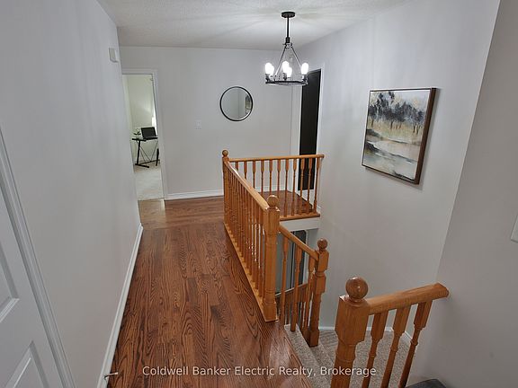 4th image of 1830 Stratton Ave