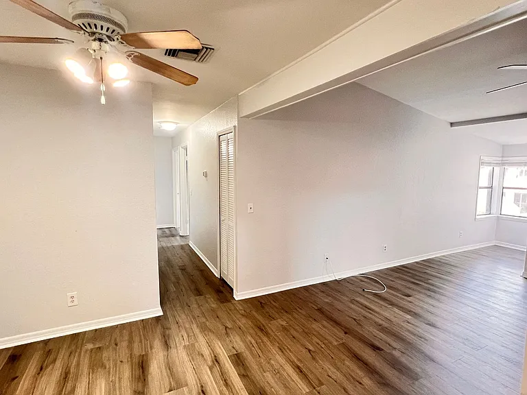3043 Antique Oaks Cir #170 — Photo 17