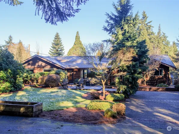 10205 244th Street SW, Edmonds, WA 98020
