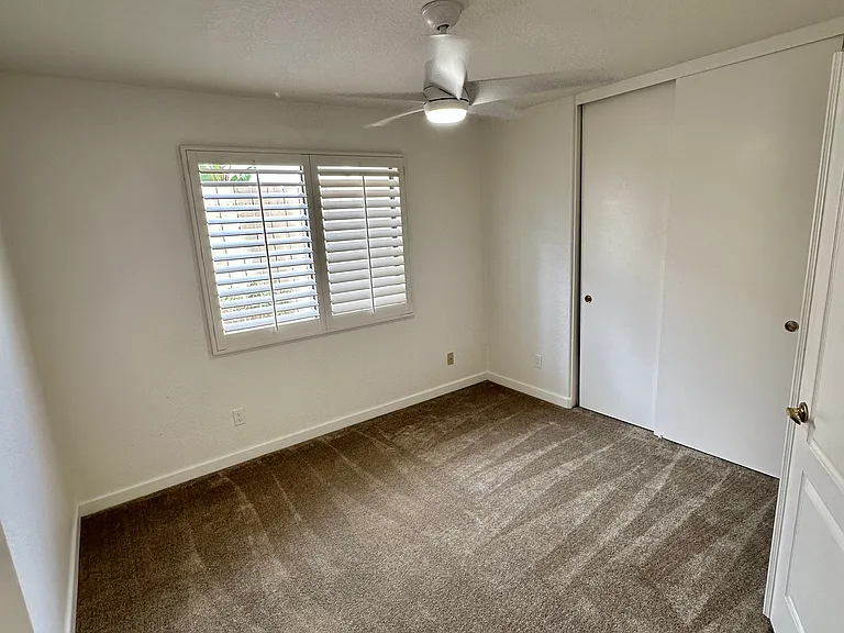 1043 Cordova Dr — Photo 19