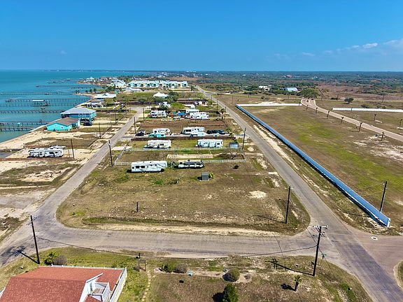 5th image of 34 Copano Ridge Rd