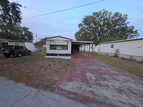 908 Pamela St, Wildwood, FL 34785