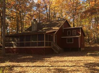 6220 Decker Rd, Bushkill, PA 18324