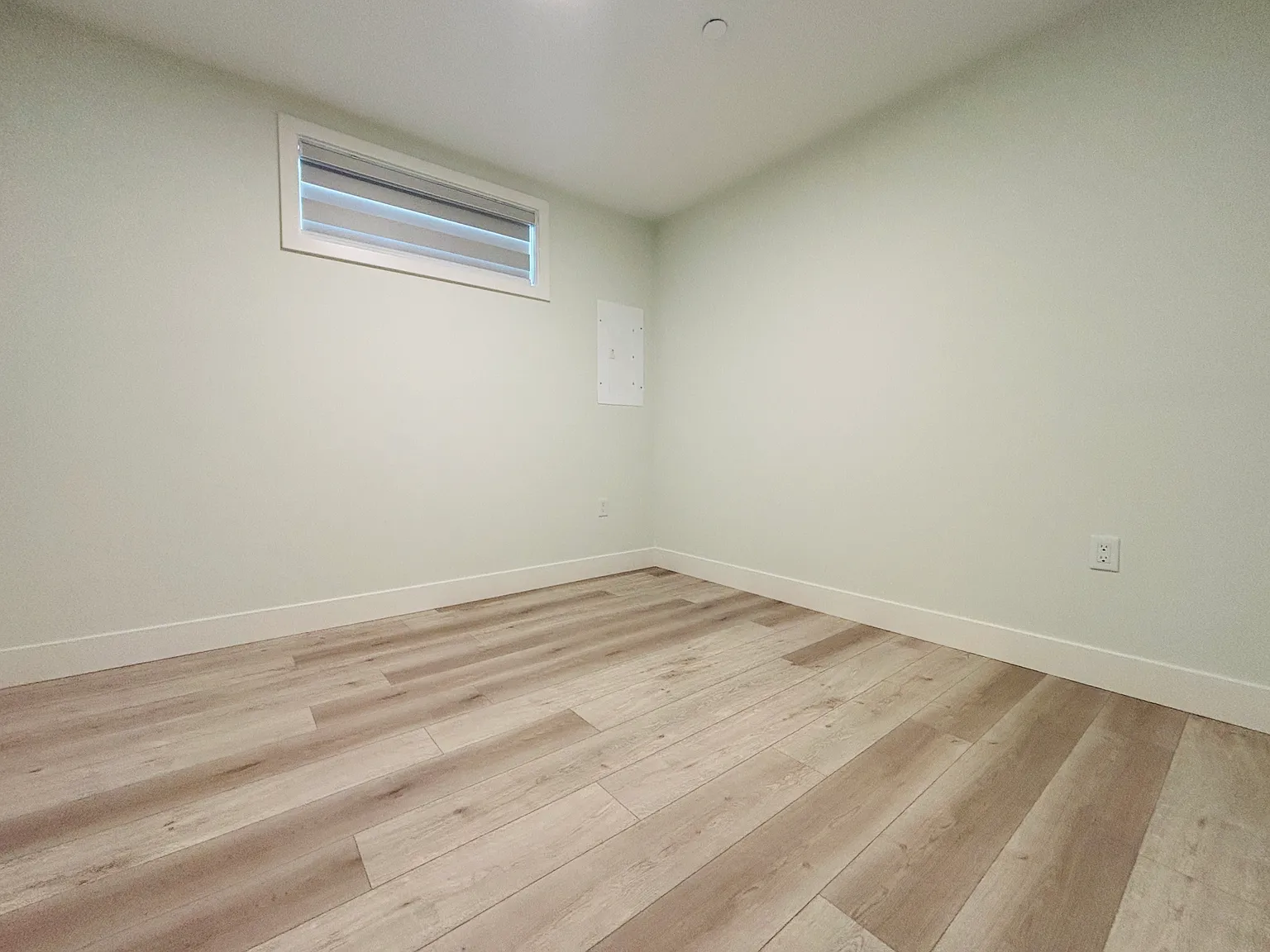 2 bed, 600 sqft, $2,100 — Photo 4