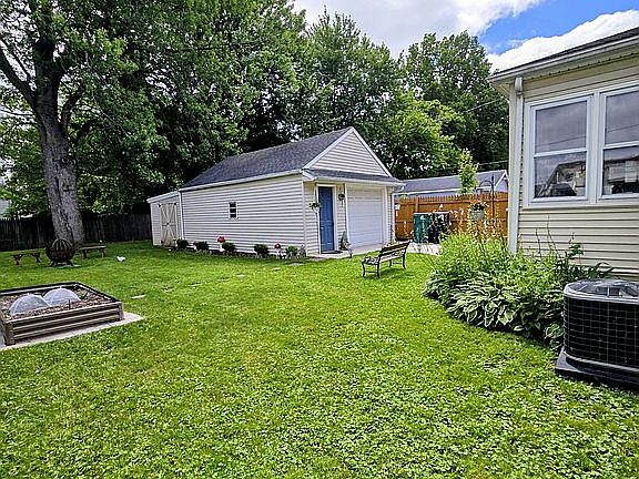 5th image of 635 74th St