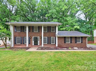 7007 Crossridge Rd, Charlotte, NC 28214