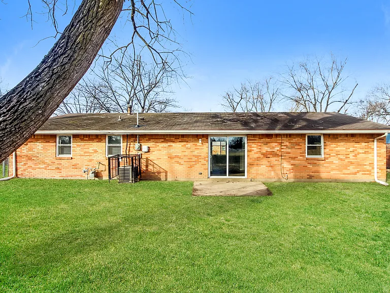 10431 Chris Dr — Photo 14