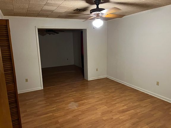 4th image of 227 Ralph St