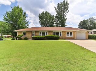 6500 Laconia Dr, Saint Louis, MO