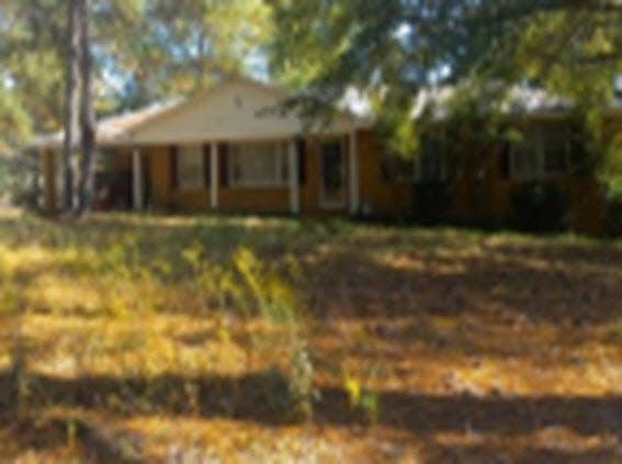 1st image of 204 Bandy Dr