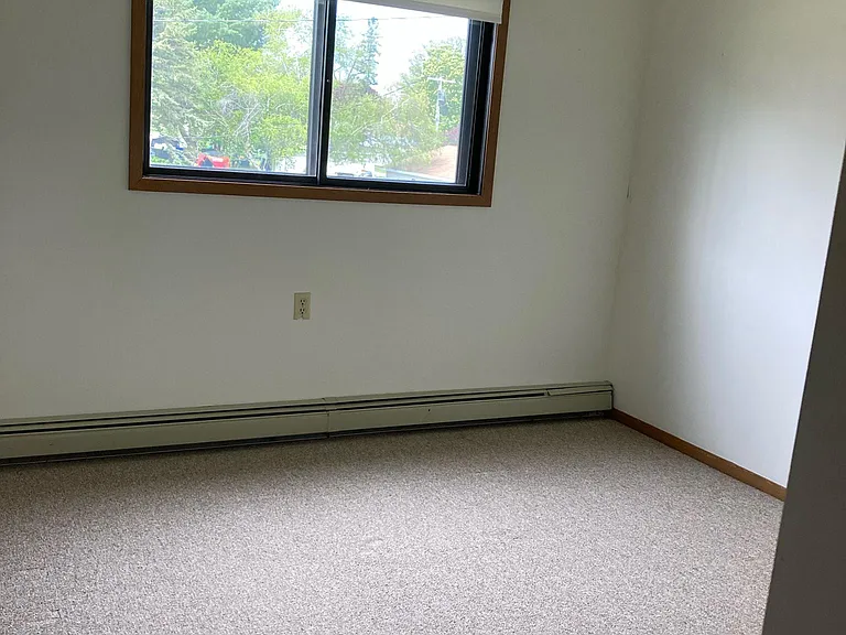 440 3rd St SE — Photo 6
