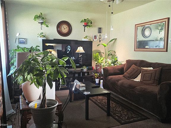 5th image of 2425 Stephens Ave NW