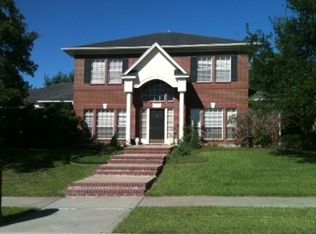 106 Wildrose Dr, Victoria, TX 77904