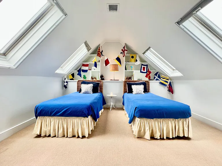 15 Hammersmith Rd #16 — Photo 22