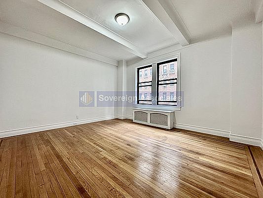 4th image of 308 W 104th St #4A1