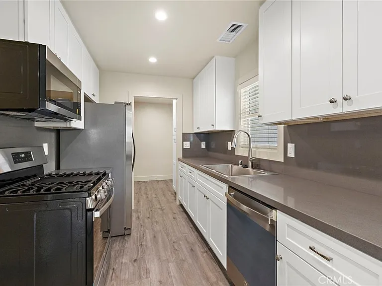 443 S Devon Rd — Photo 4