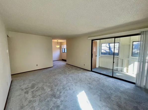 32-6692, 1311 N 49th St APT 2, Seattle, WA 98103