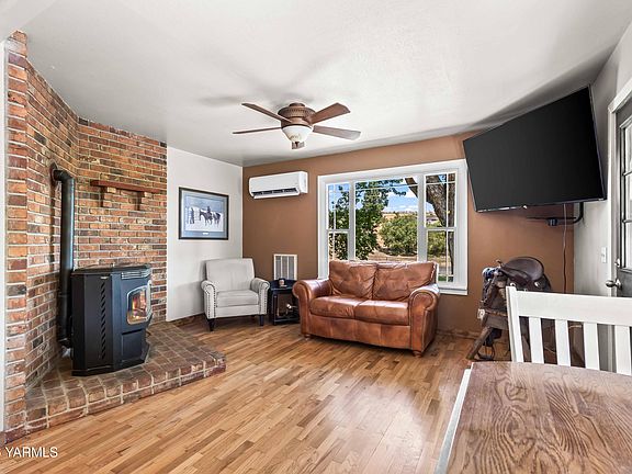 5th image of 11710 Tieton Dr