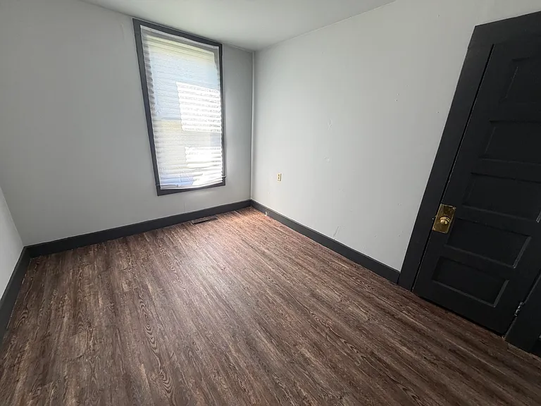 4 Tilman Ave — Photo 12