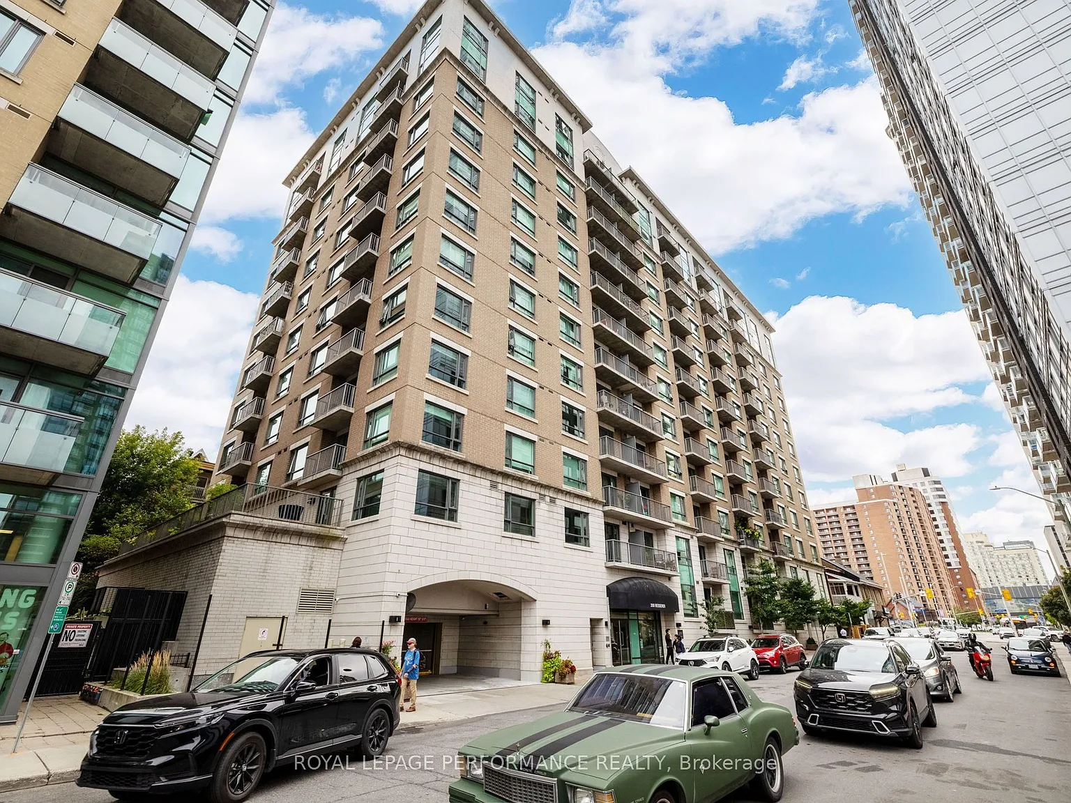 2 bed, $2,800 — Photo 2