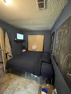 3rd image of 4815-4817 4821 School St