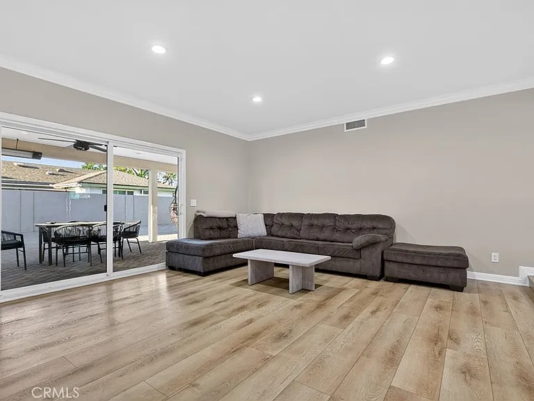 16751 Londelius St — Photo 18
