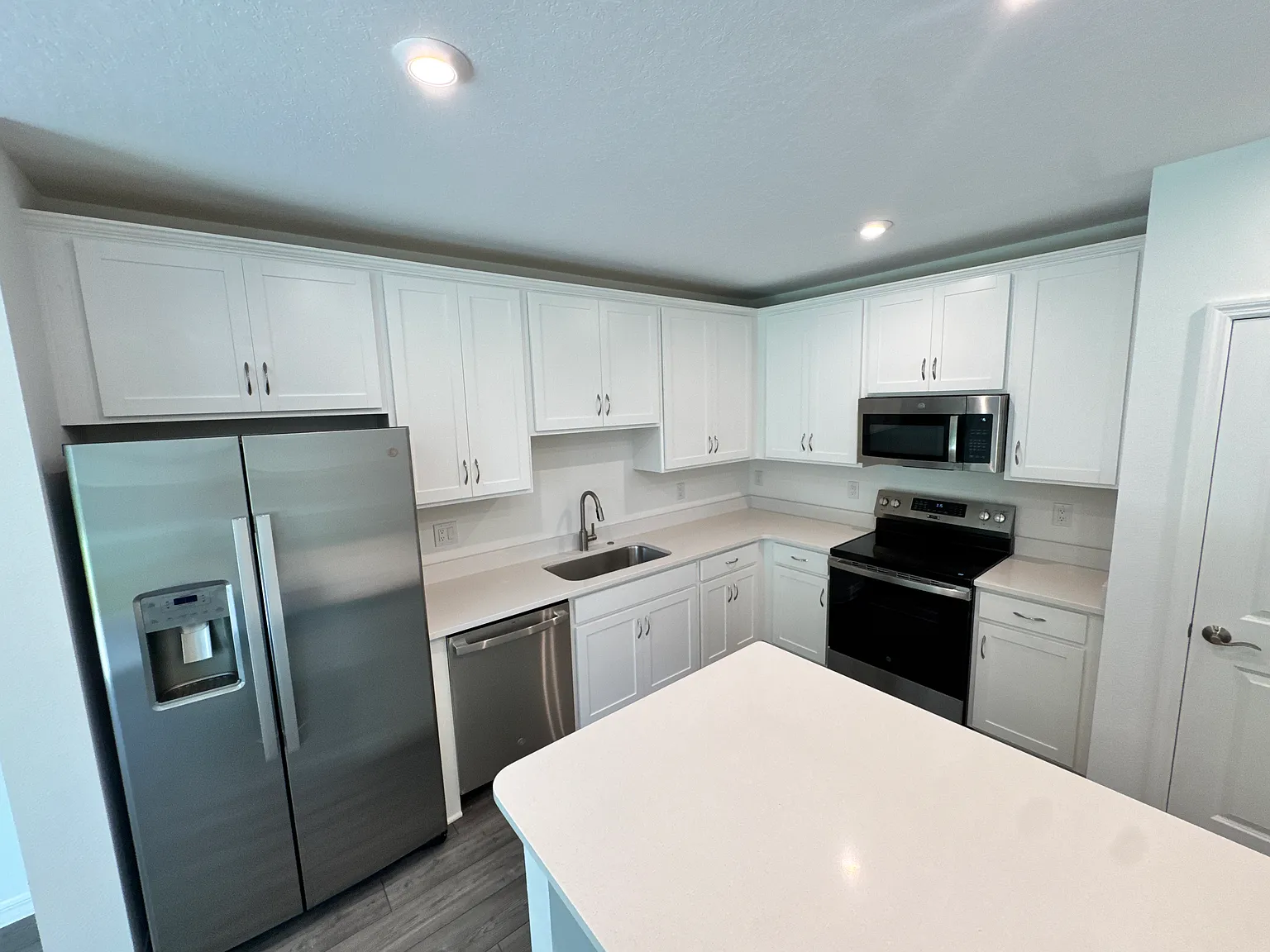 Unfurnished 3/2.5 Townhome In Tavares — Photo 3