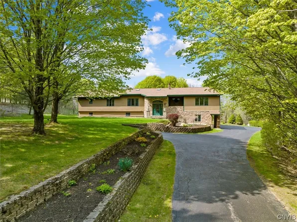 7553 Bluegrass Blvd, Fabius, NY 13063