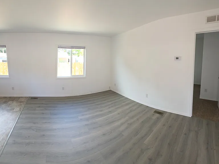3475 Harrison St — Photo 4