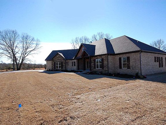 5th image of 76 Lukefield Dr