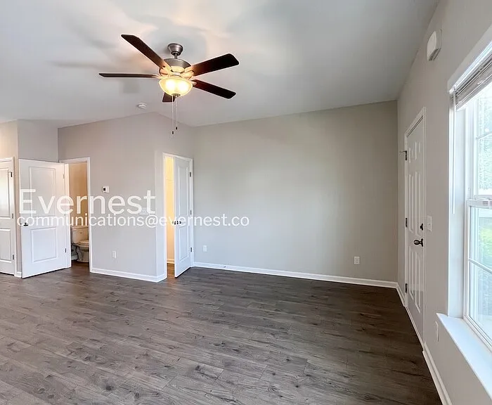 204 Tara Ct — Photo 7