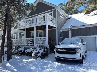 5111 Stockbridge Dr, Mount Holly, NC 28120