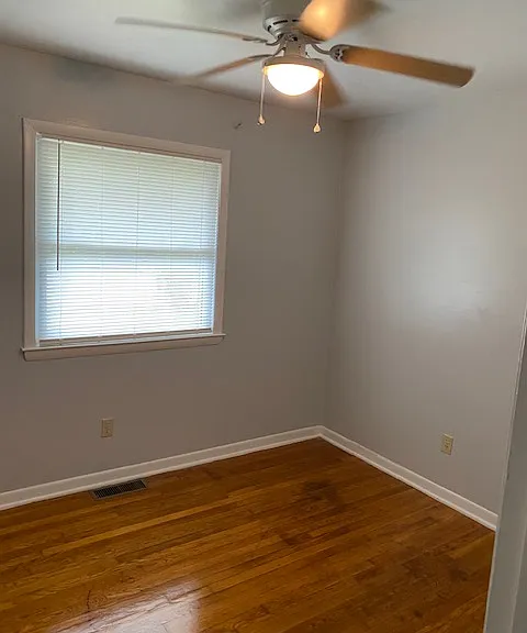 122 Phillips St — Photo 22