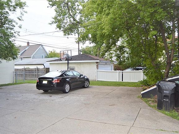 4th image of 180 Niagara Falls Blvd