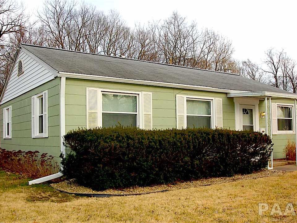 1st image of 313 Saint Clair Dr