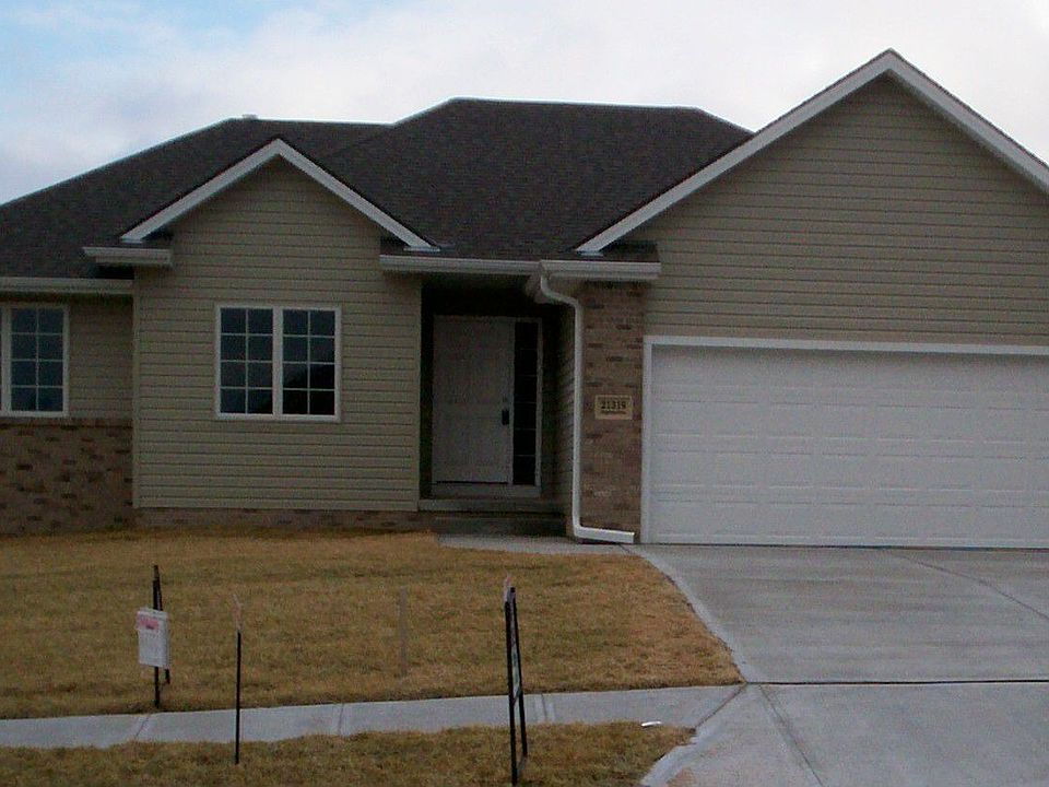 1st image of 21319 Flagstone Dr