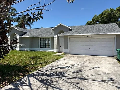 2992 SW Lucerne St Photo 1
