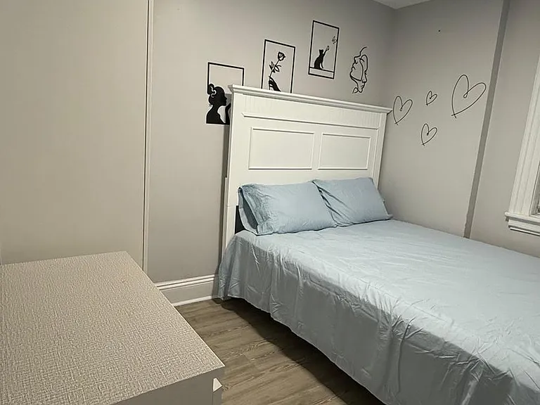 31 Cedar Pl — Photo 1