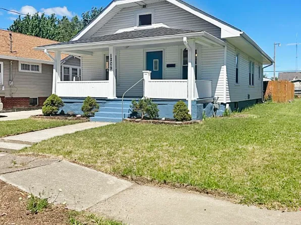 1209 N John St, Frankfort, IN 46041