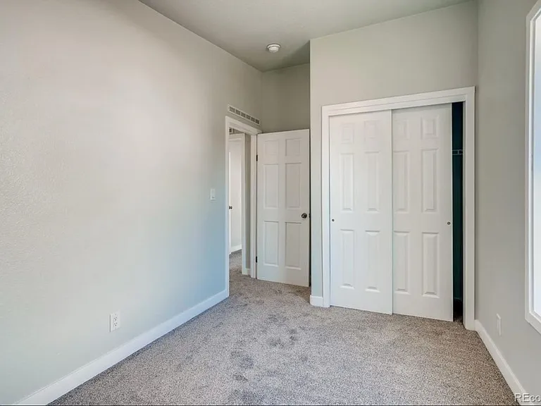 2503 Carriage Dr — Photo 16