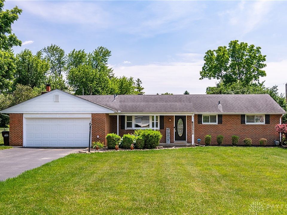 1st image of 3933 Fieldcrest Dr