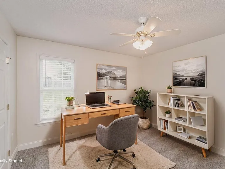 4512 Carol Ct — Photo 13