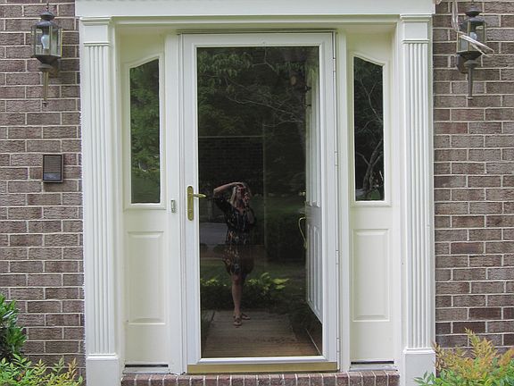 9527 Valley Mede 001_07022014