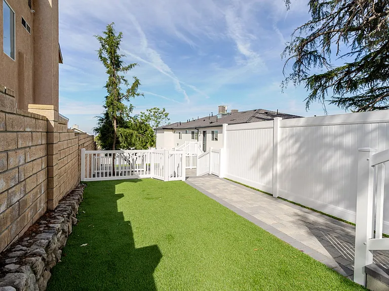 10423 Pinyon Ave — Photo 18