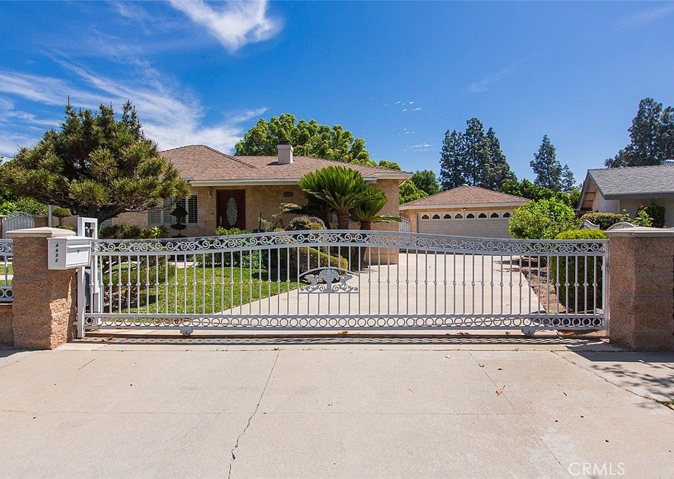 1st image of 4652 Ivar Ave