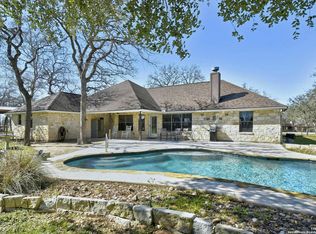 363 Rosewood Dr, La Vernia, TX 78121